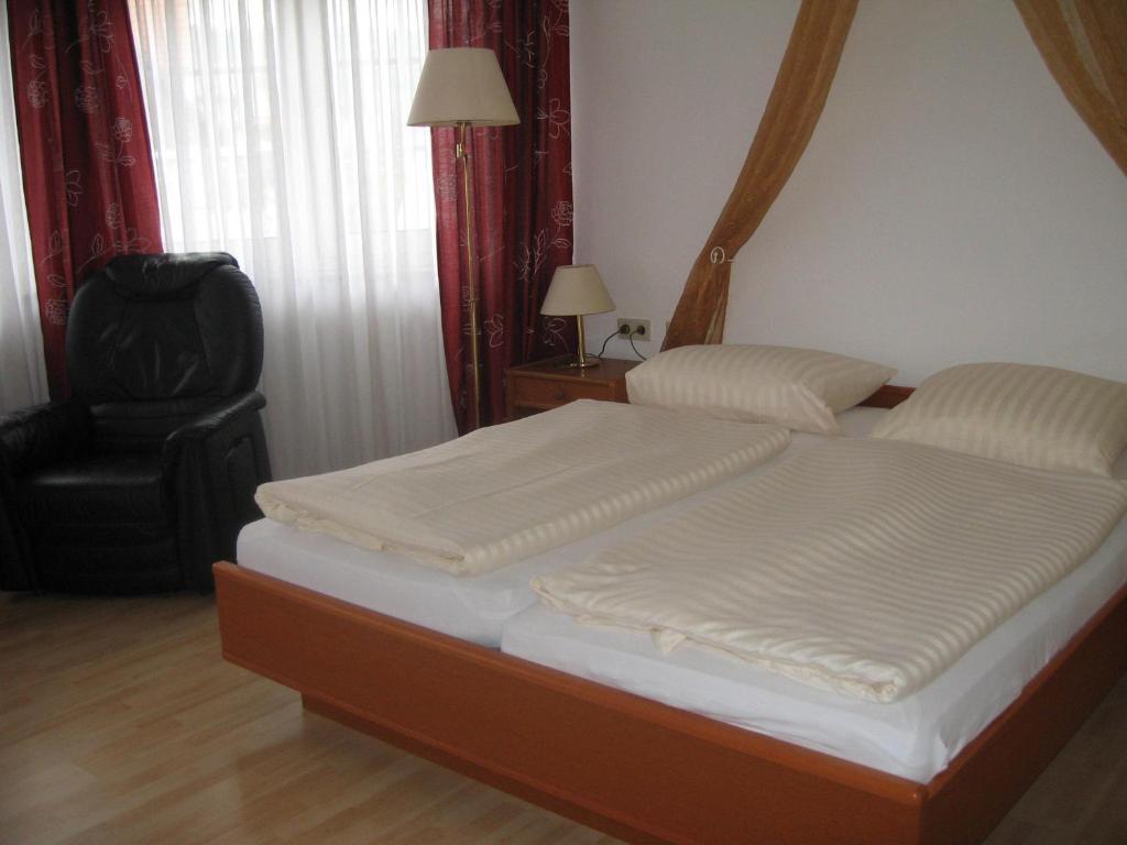 באד פירמונט Hotel Alt-Holzhausen חדר תמונה
